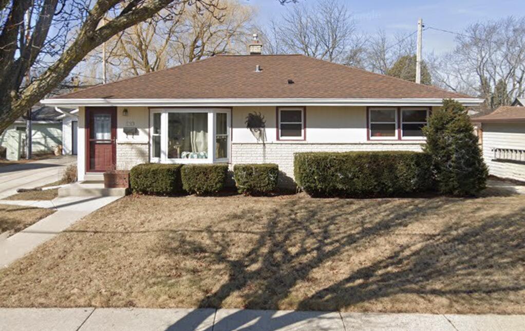 5787 S Swift Ave, Cudahy, WI 53110