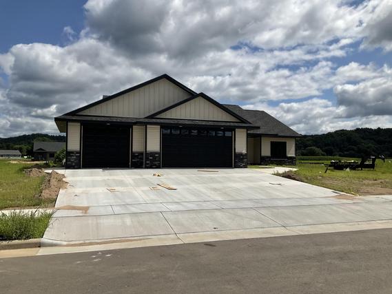 New Construction Homes For Sale This Week That Attend Holmen Middle School: July 8th to July 14th