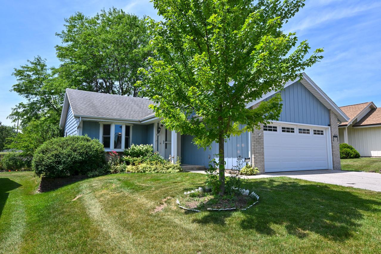 8113 N Denmark Ct #8113D, Milwaukee, WI 53224