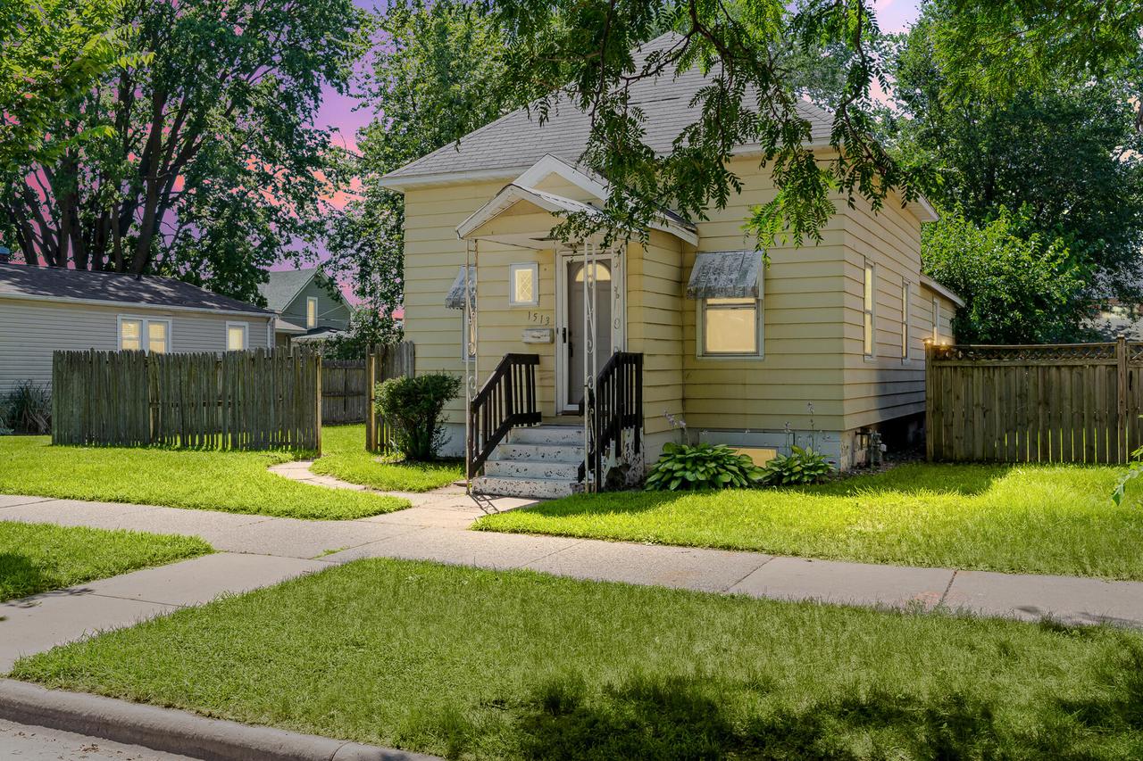 1513 Liberty St, La Crosse, WI 54603