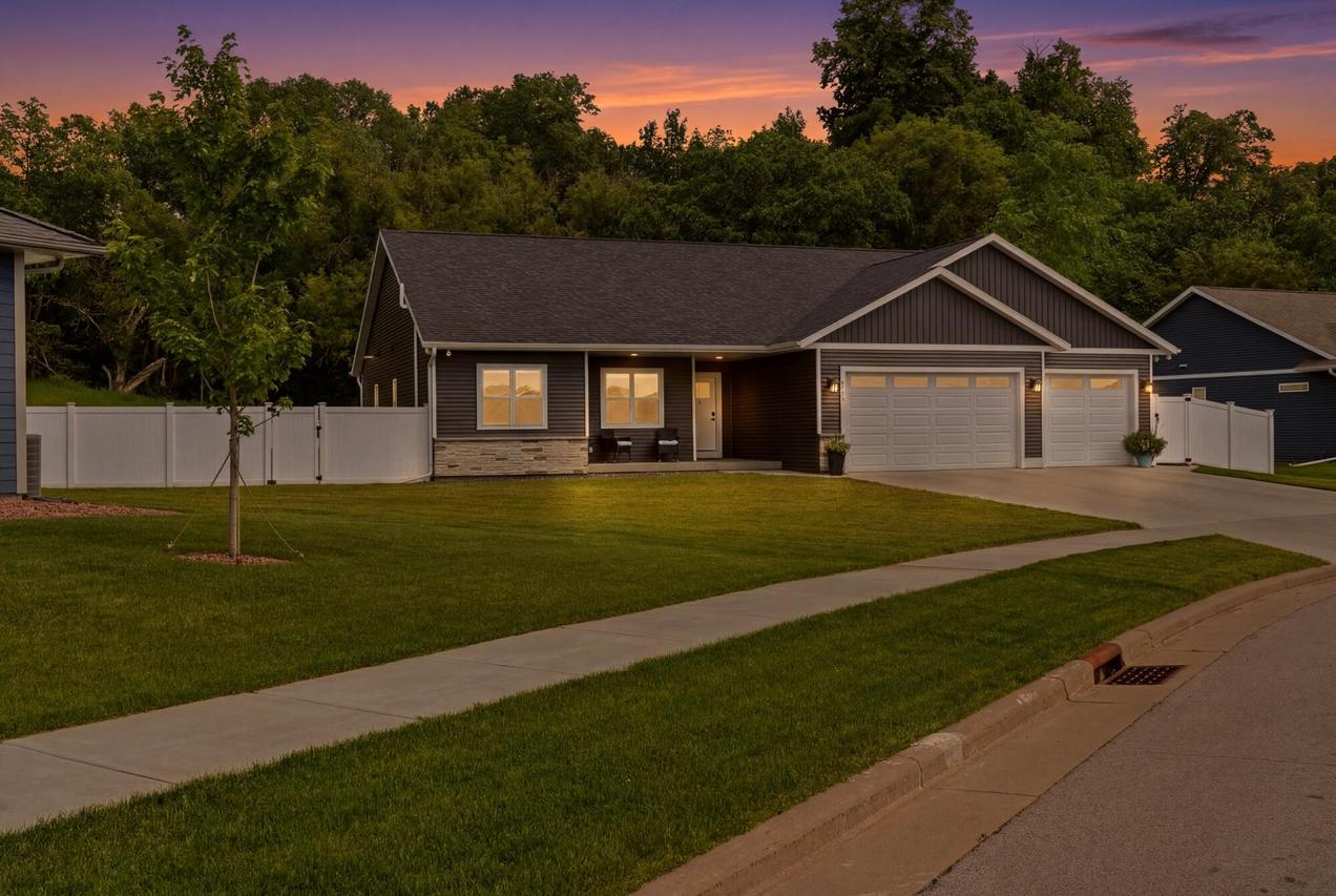 3207 Cortland St, Holmen, WI 54636