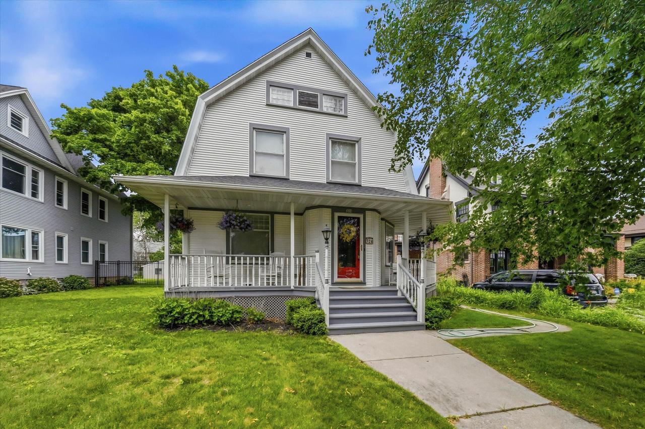 324 St Clair Ave, Sheboygan, WI 53081