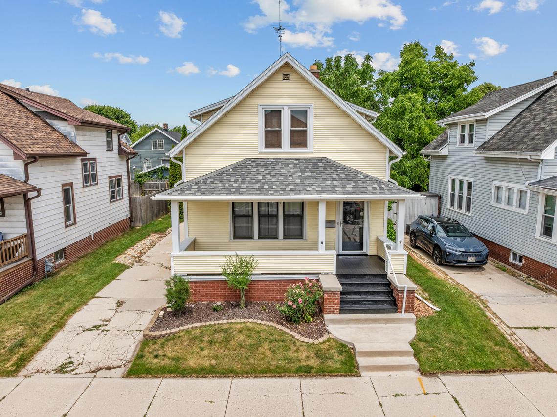 1336 Logan Ave, Sheboygan, WI 53083