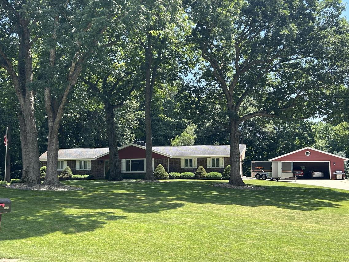 28237 N Lake Dr, Waterford, WI 53185