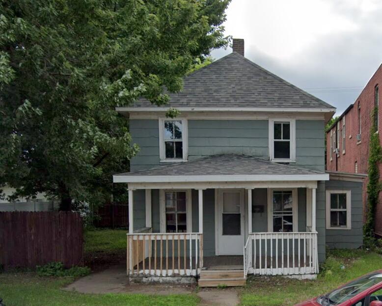 1709 George St, La Crosse, WI 54603