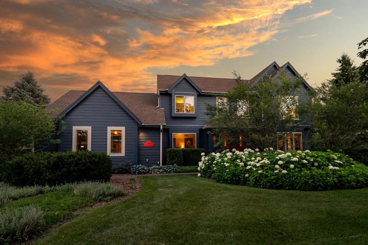 N72W27741 Glacier Pass, Merton, WI 53029