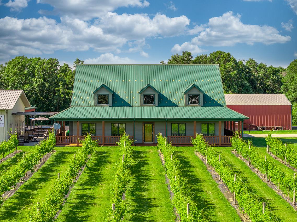 22200 W 6 Mile Rd, Norway, WI 53126