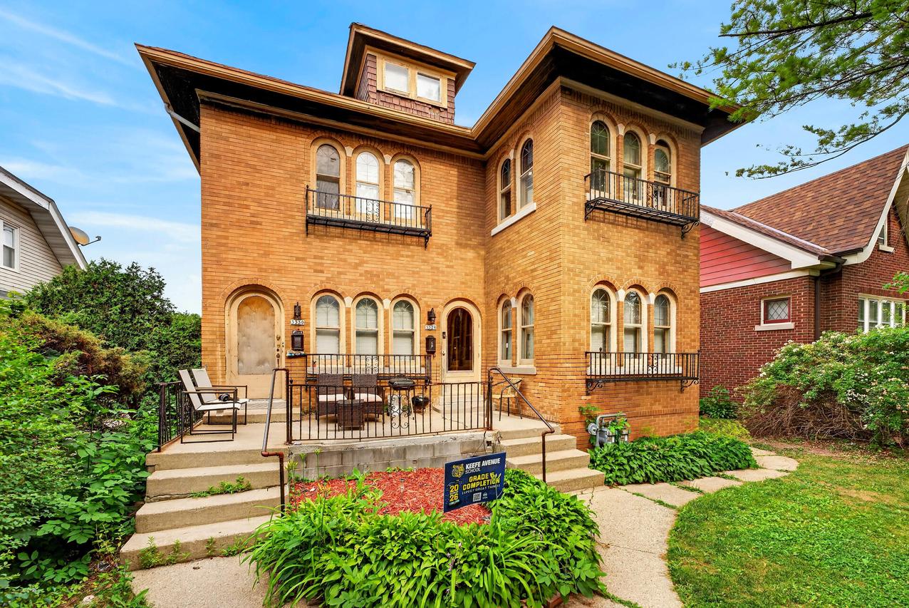 3328 N 44th St, Milwaukee, WI 53216