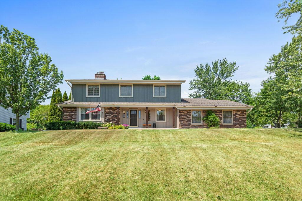 W177S7765 Kristin Dr, Muskego, WI 53150