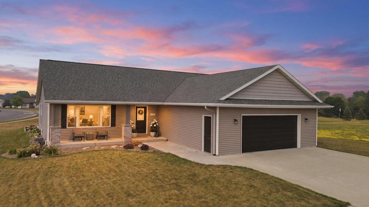 150 Grove Ct, Cedar Grove, WI 53013