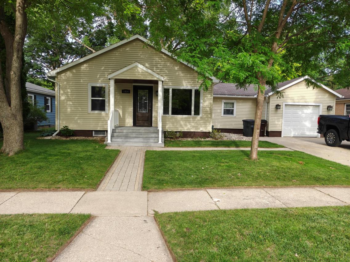 1934 N Center St, East Troy, WI 53120