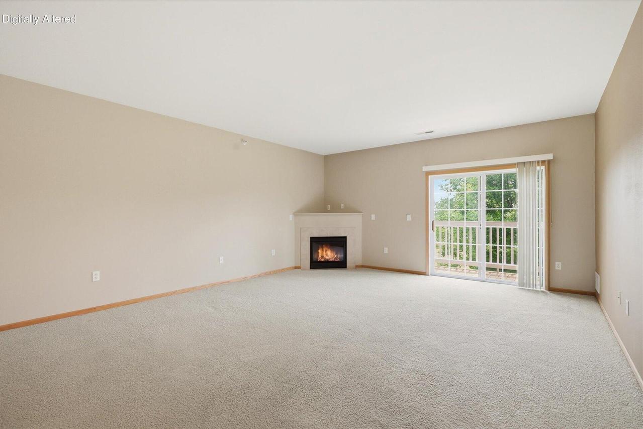 6020 S Buckhorn Ave #210, Cudahy, WI 53110