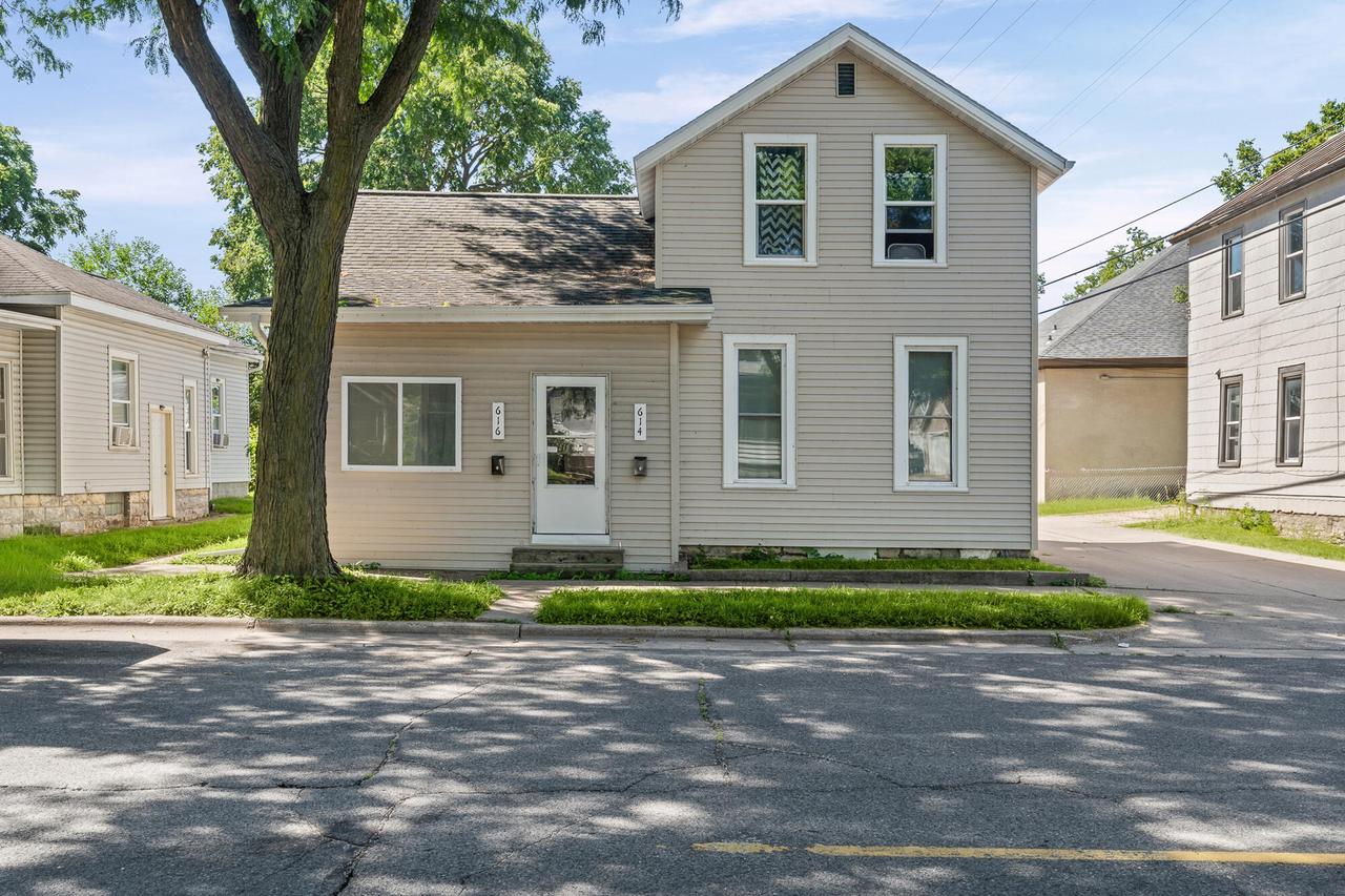 614-616 Market St, La Crosse, WI 54601