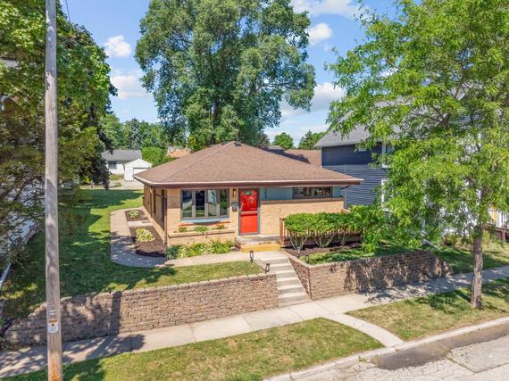 New Homes For Sale This Week That Attend Thomas Jefferson Middle School: July 10th to July 16th