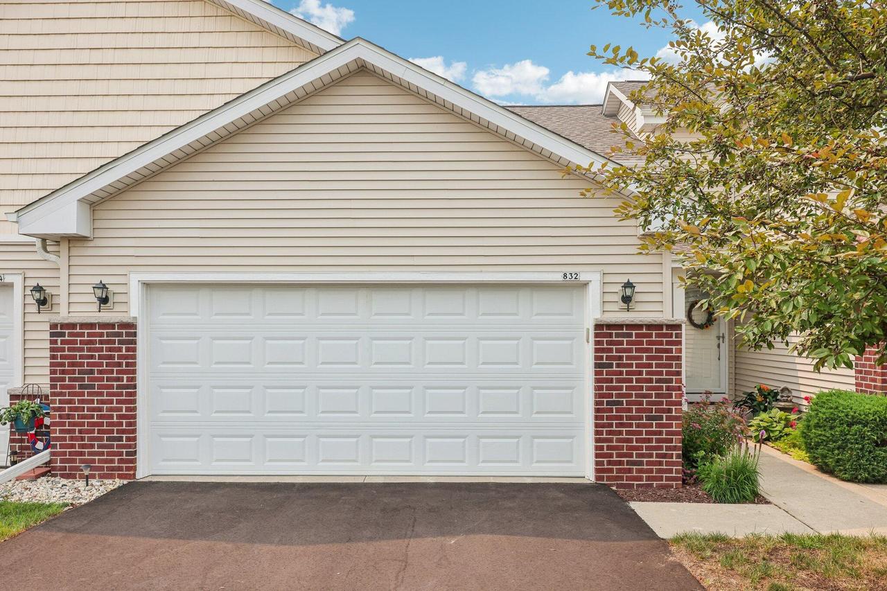832 Ashley Ave, Port Washington, WI 53074
