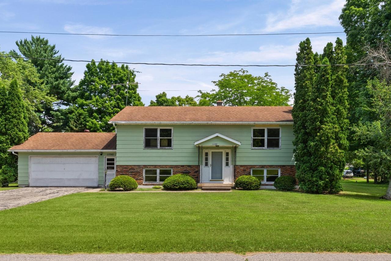 11780 Gray St, Trempealeau, WI 54661