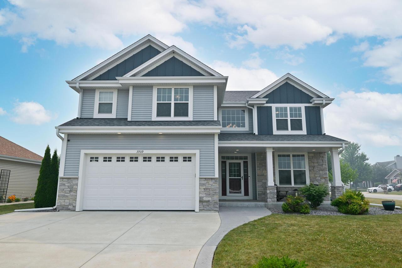 3909 Wild Ginger Way, Caledonia, WI 53126