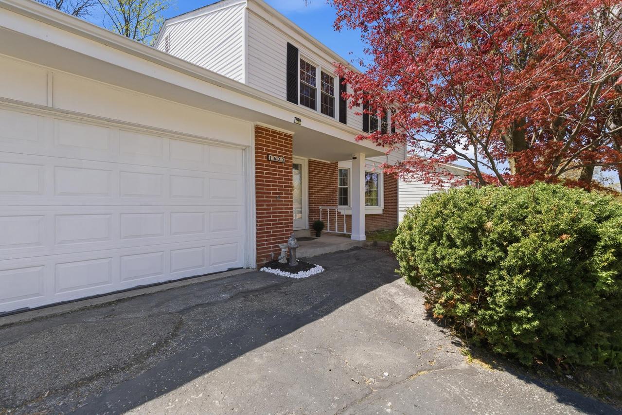 1633 Spruce St, Grafton, WI 53024