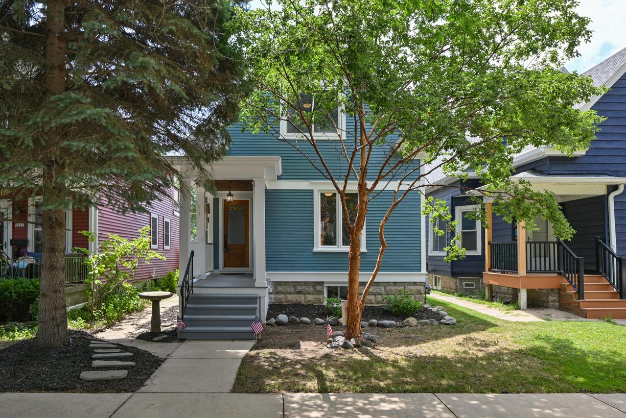 2843 S Wentworth Ave, Milwaukee, WI 53207