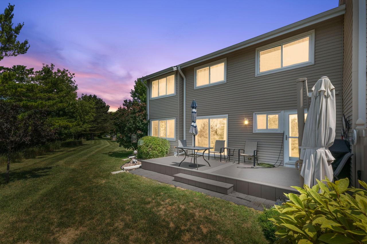 618 Westridge Dr, West Bend, WI 53095