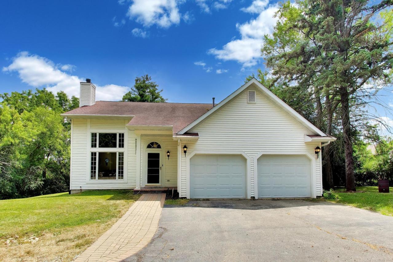 N3201 Highland Dr, Lake Geneva, WI 53147