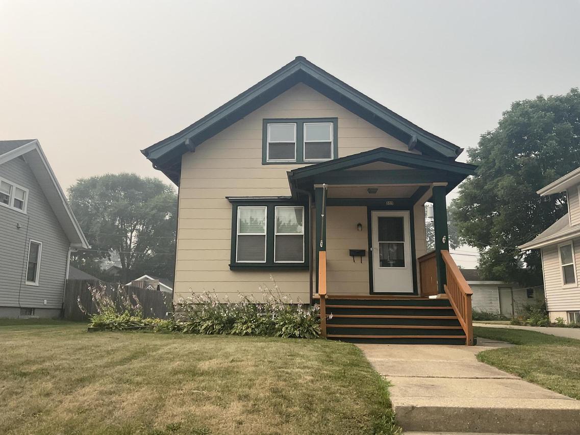 325 Wilson Ave, Waukesha, WI 53186