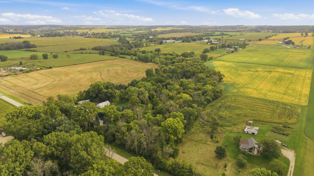 N4694 Lakeshore Dr, Stockbridge, WI 53014