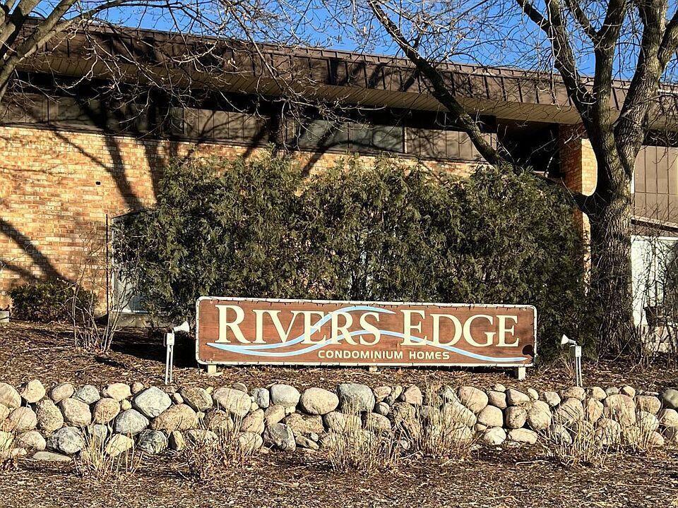 4225 W Rivers Edg Cir #4, Brown Deer, WI 53209