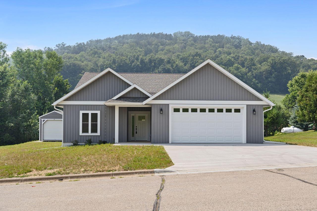 445 White Tail Dr, Stoddard, WI 54658
