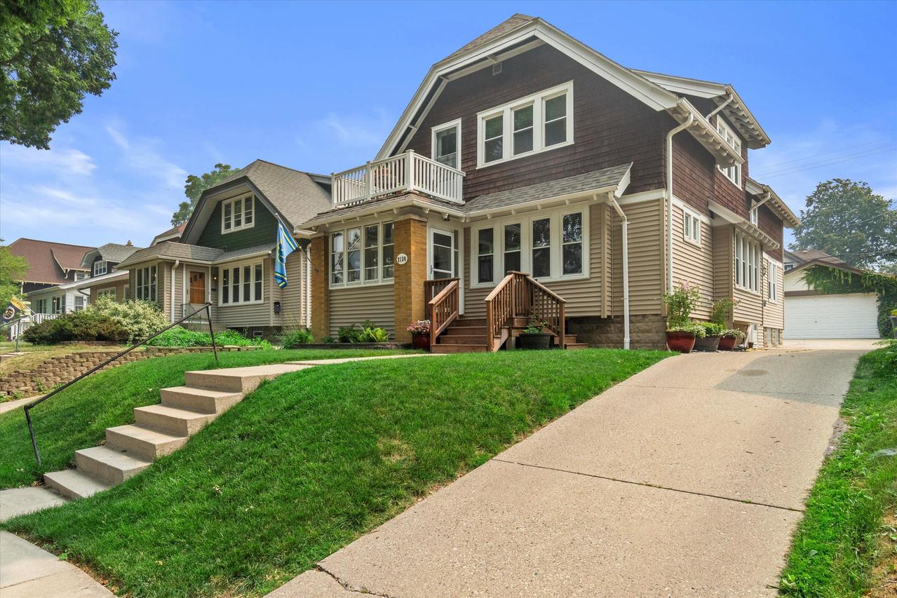 2130 N 62nd St, Wauwatosa, WI 53213