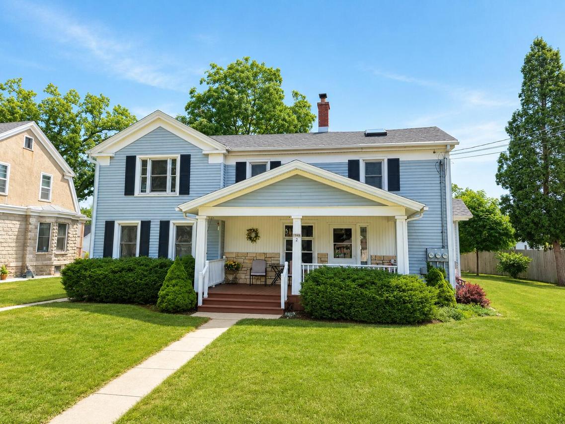 1946 Division St, East Troy, WI 53120