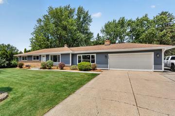 Homes Just Sold That Attend New Berlin West High School: September 1st to September 7th
