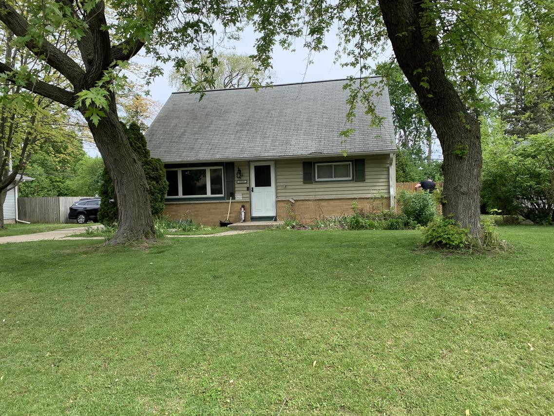 5314 W Wahner Ave, Brown Deer, WI 53223