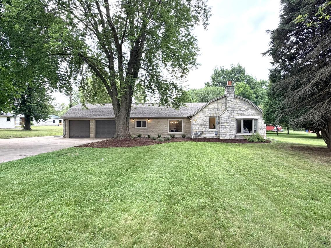 N71W22103 Good Hope Rd, Lisbon, WI 53089