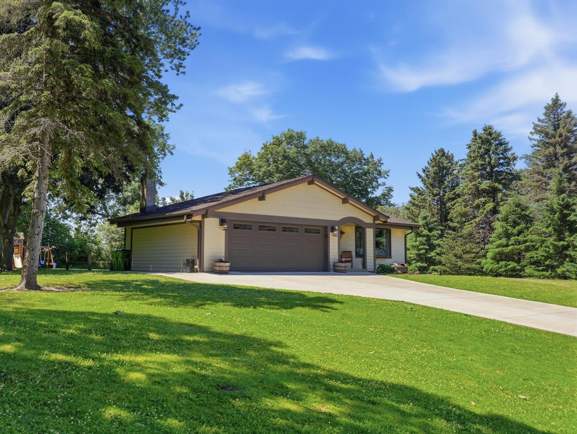 4705 Bambi Rd, Richfield, WI 53033