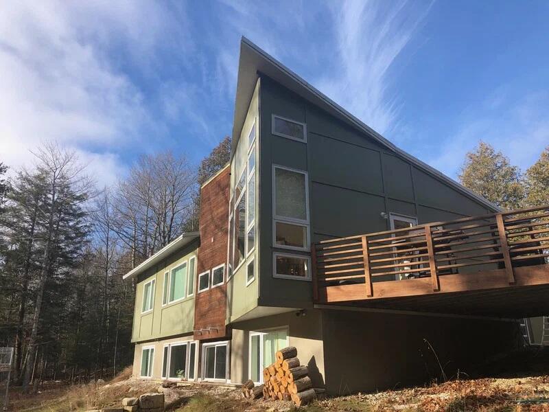 503 Jackson Harbor, Washington, WI 54246