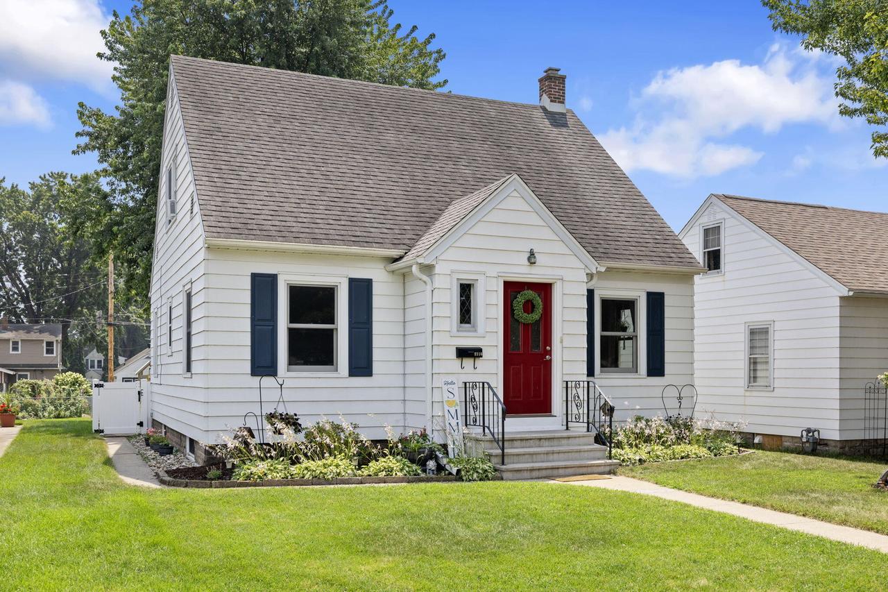 2116 Winnebago St, La Crosse, WI 54601