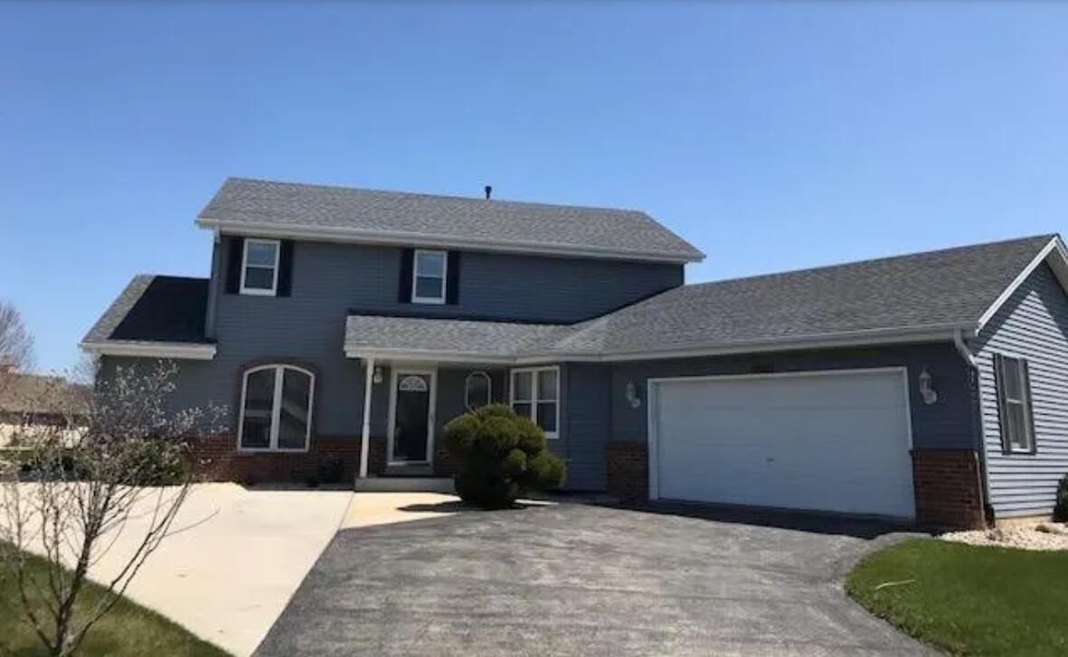 2520 Noelle Ct, Caledonia, WI 53402