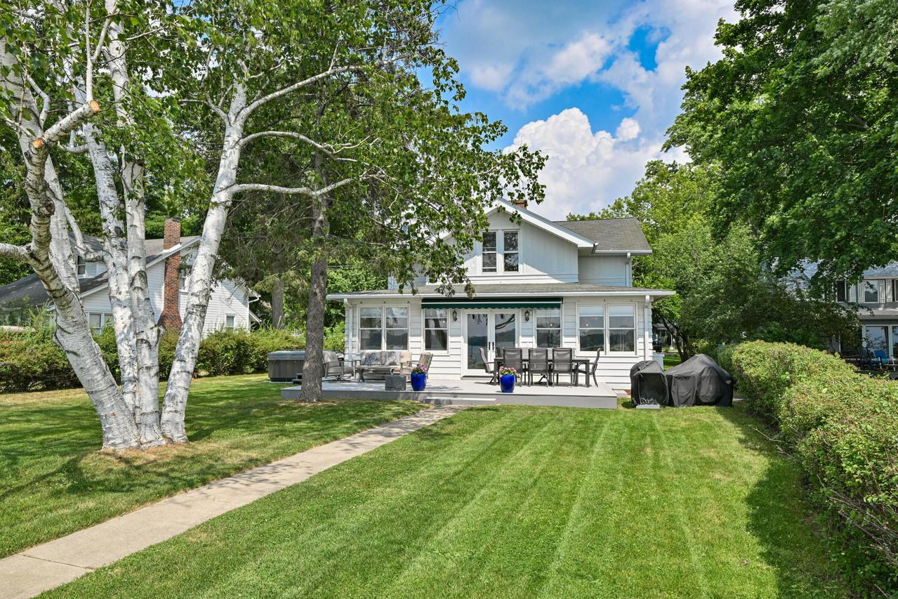 N9333 Beulah Park, East Troy, WI 53120