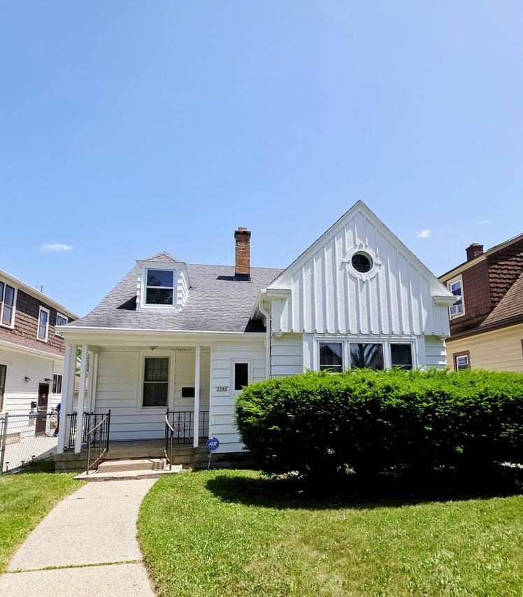 3748 N 41st St, Milwaukee, WI 53216