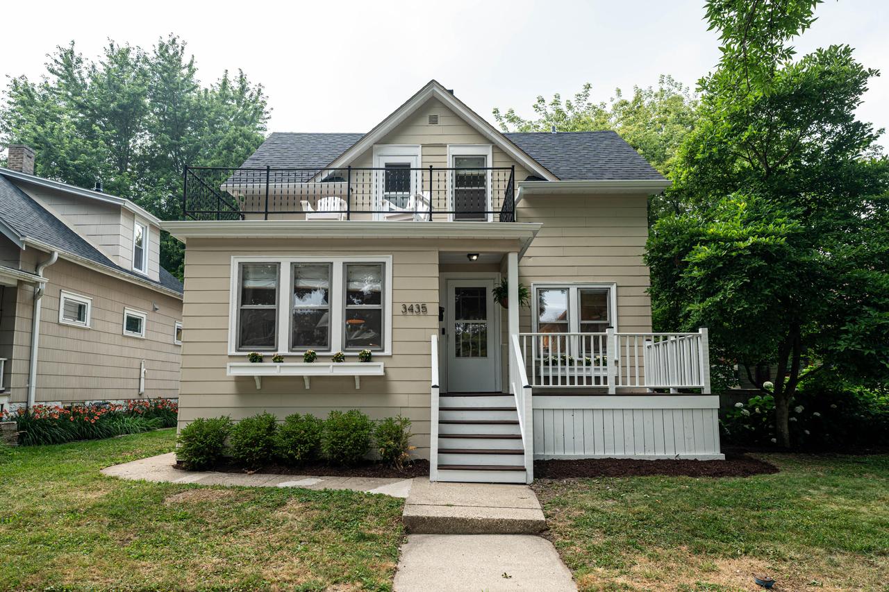 3435 S Delaware Ave, Milwaukee, WI 53207