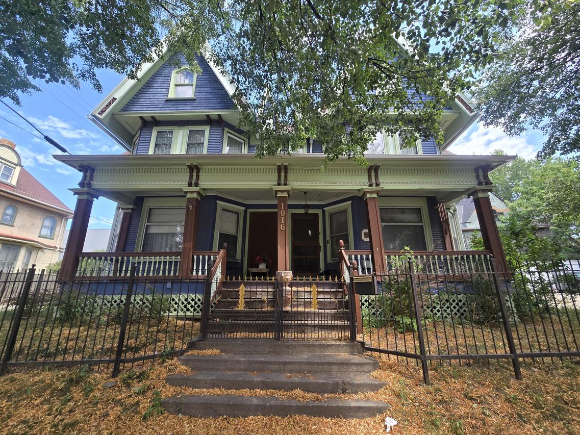 1016 N 29th St, Milwaukee, WI 53208