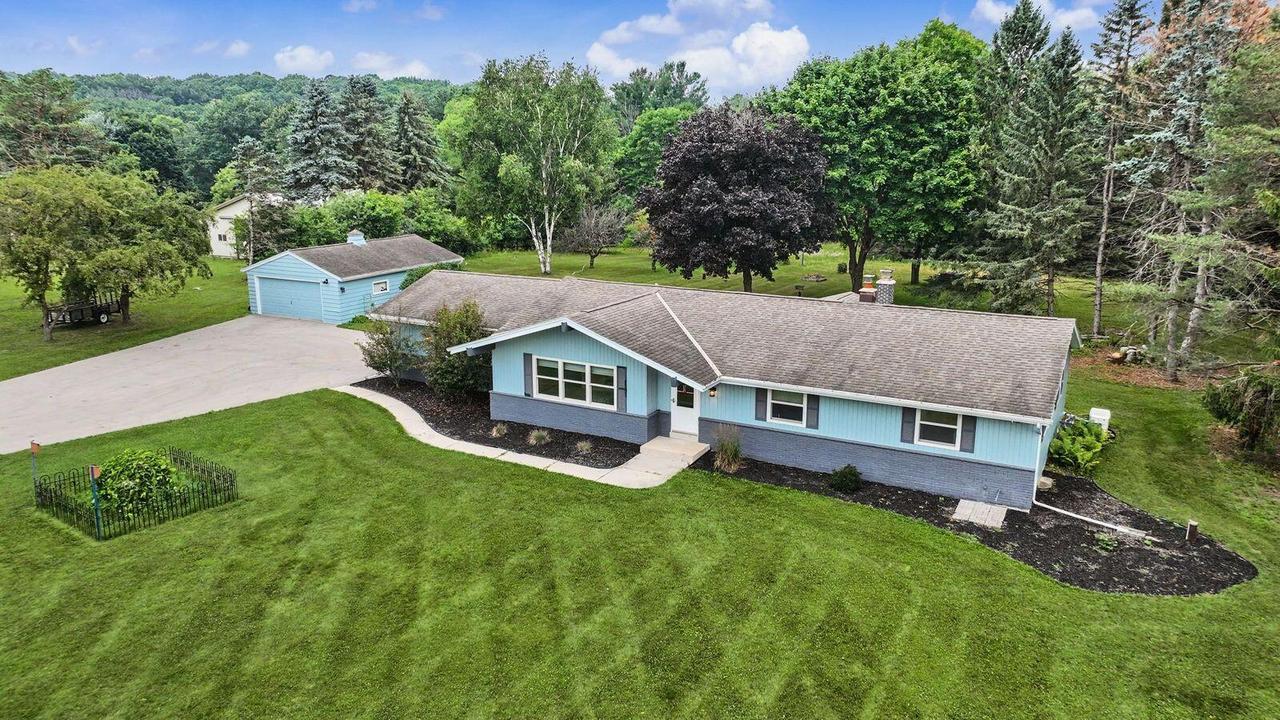 1661 Friess Lake, Richfield, WI 53033