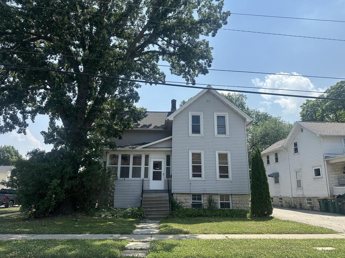 124 E Merrill Ave, Fond Du Lac, WI 54935