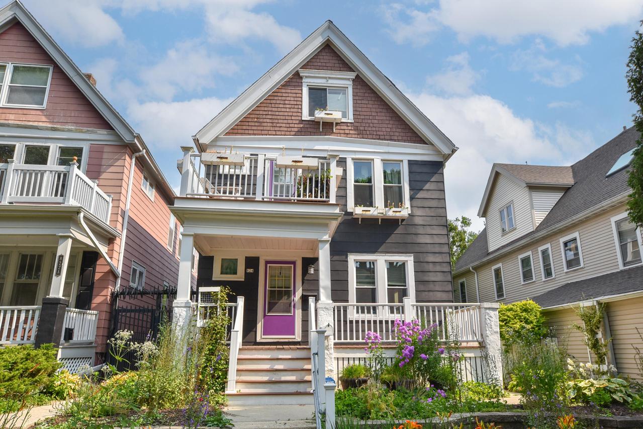 824 E Auer Ave #A, Milwaukee, WI 53212