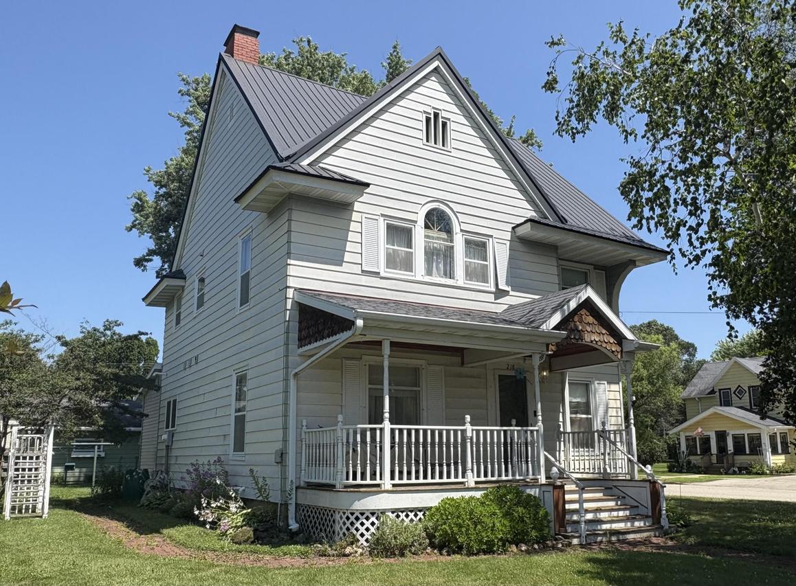 218 Cottage St, Sparta, WI 54656