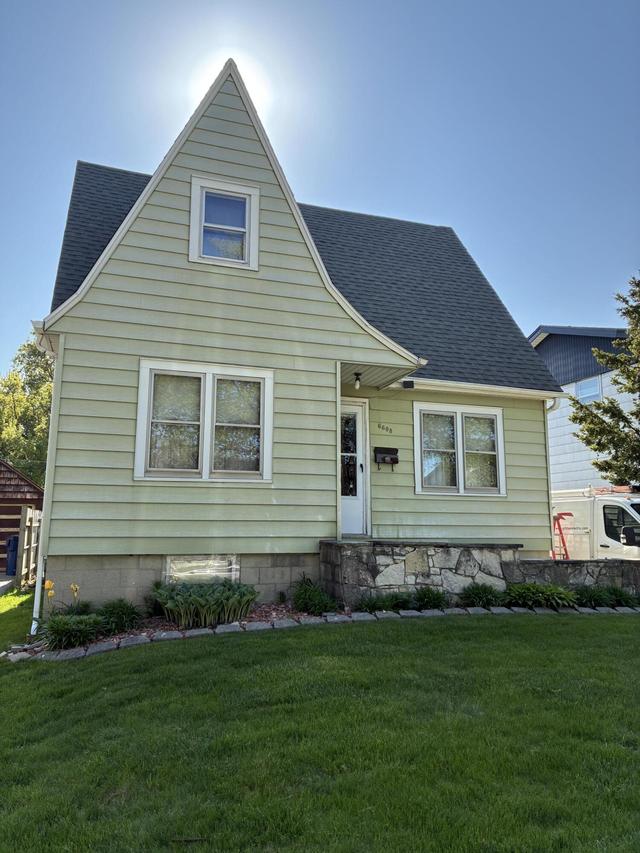 6608 N 54th St, Milwaukee, WI 53223