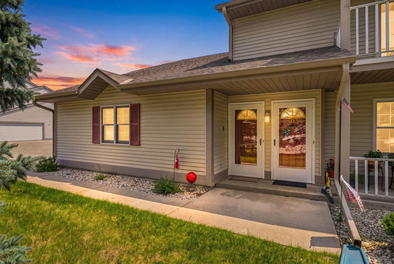 820 Devonshire Ln #C, West Bend, WI 53090