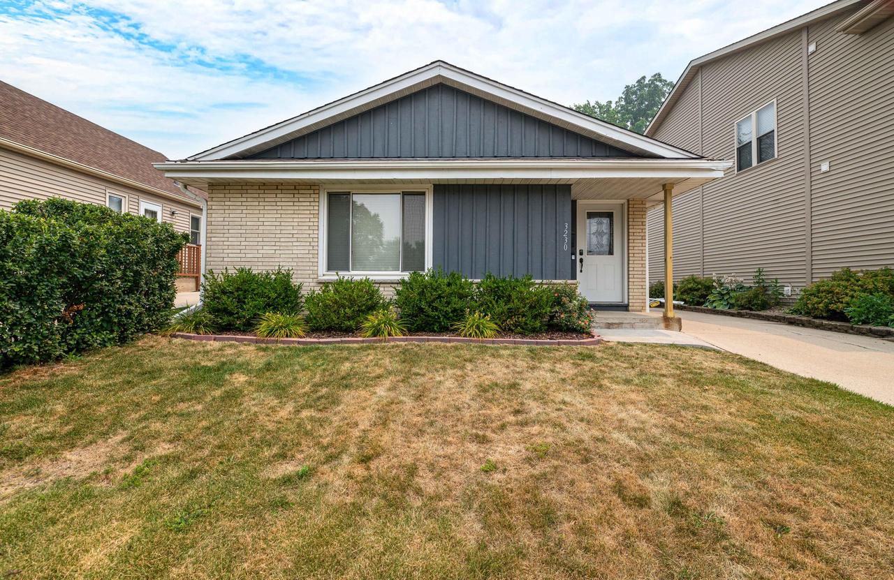 3230 S 57th St, Milwaukee, WI 53220