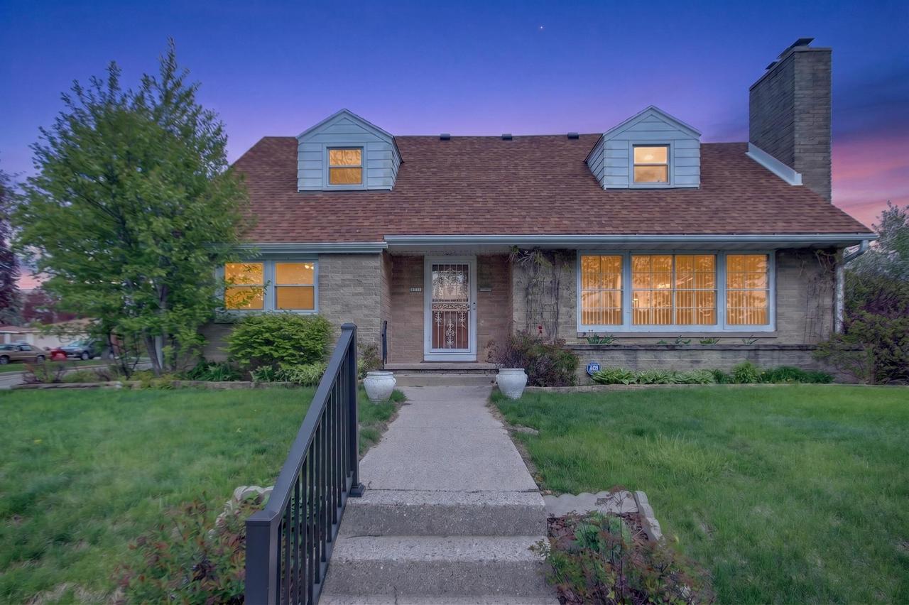 4076 N 90th St, Milwaukee, WI 53222